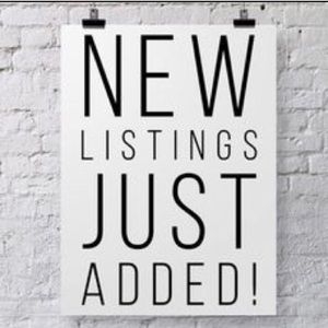 🚨Check out my closet tons of new listings! 🚨